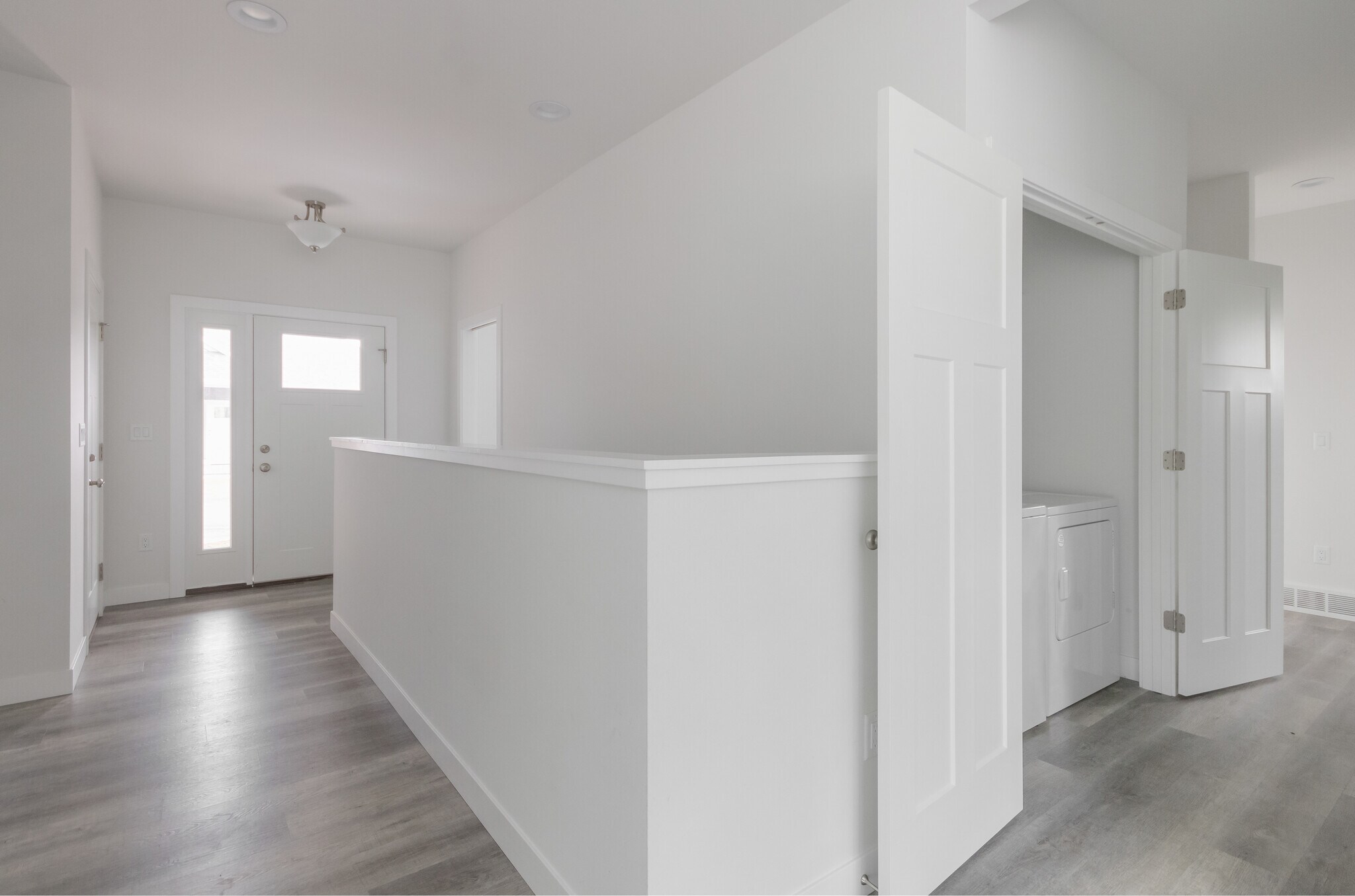 Building Photo - 9505 Excalibur Dr
