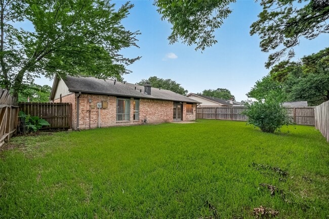 Building Photo - 16451 Cavendish Dr