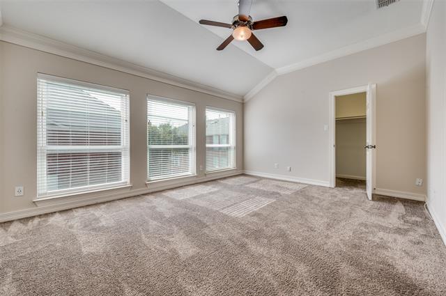 Building Photo - 3935 N Hall St