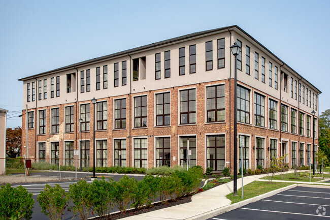 Primary Photo - Turbine Lofts