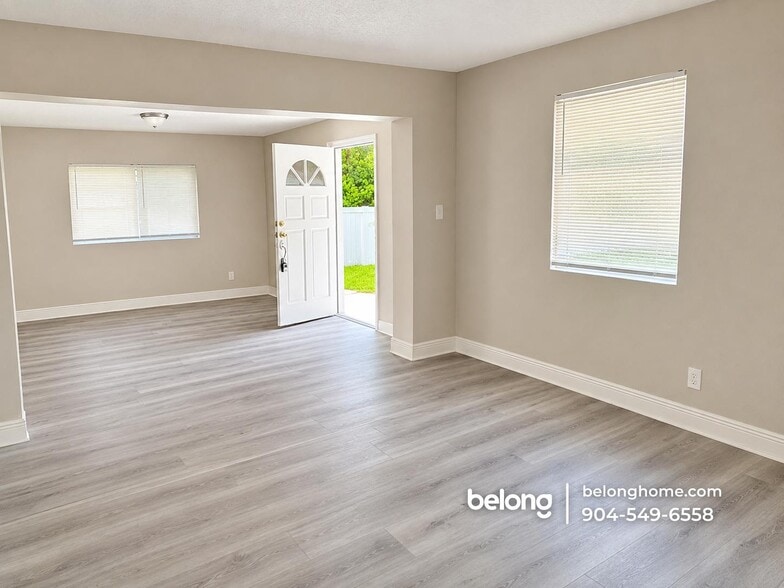 Building Photo - 5531 Agra Ct