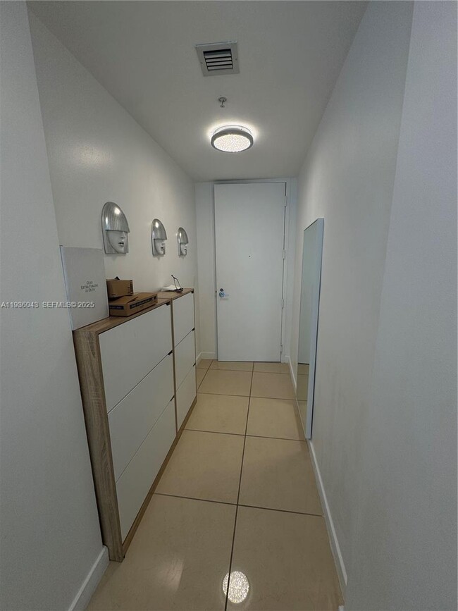 Building Photo - 1111 SW 1st St