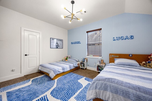 Building Photo - 25207 Summer Chase Dr