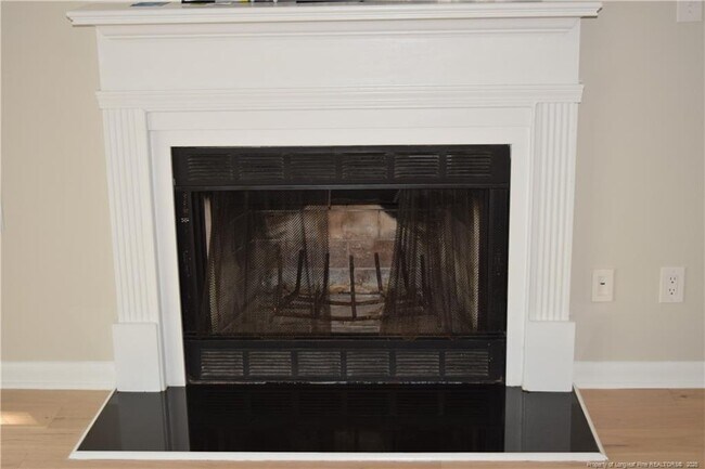 Building Photo - 668 Bartons Landing Pl