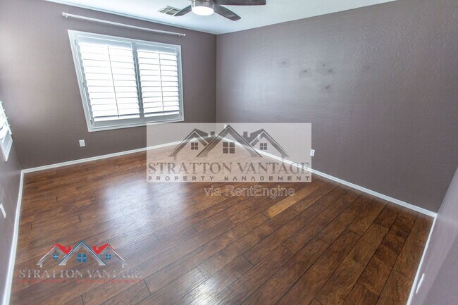 Building Photo - 10234 E Carol Ave