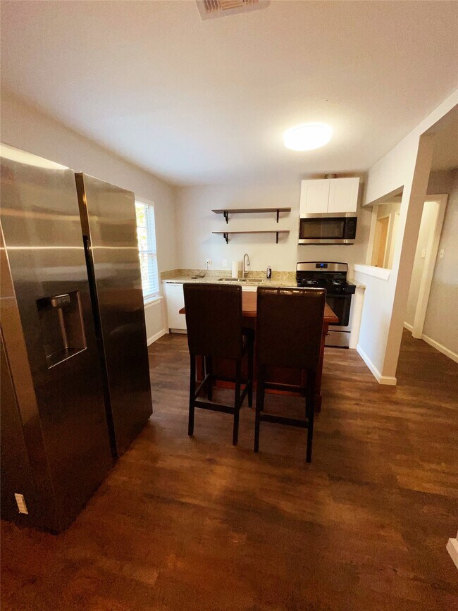 Building Photo - 3627 Keeland St