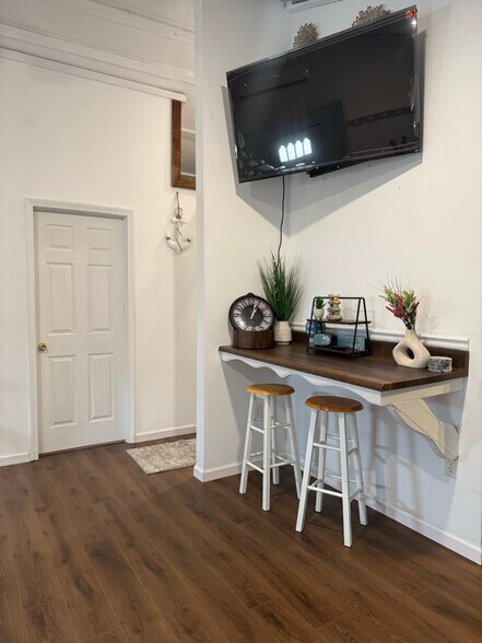 Building Photo - 704 Mystic View Rd