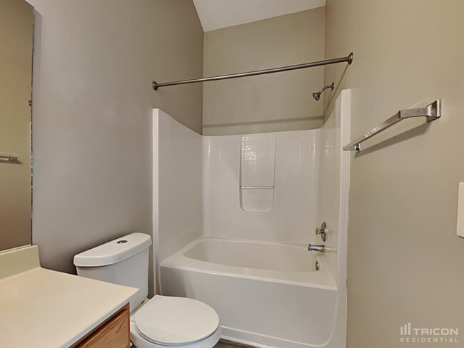 Building Photo - 148 Silver Fox Trail