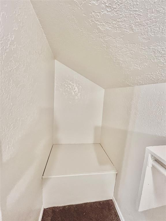 Building Photo - 1901 E Lindsey St