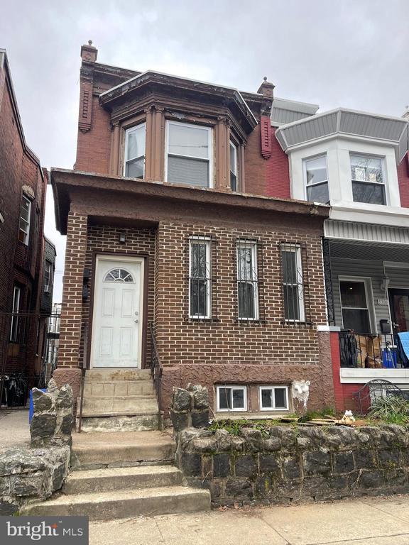 Building Photo - 5304 Spruce St
