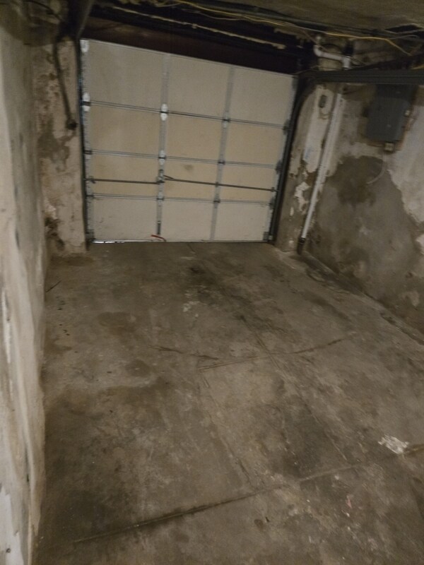 Building Photo - 6022 N 16th St