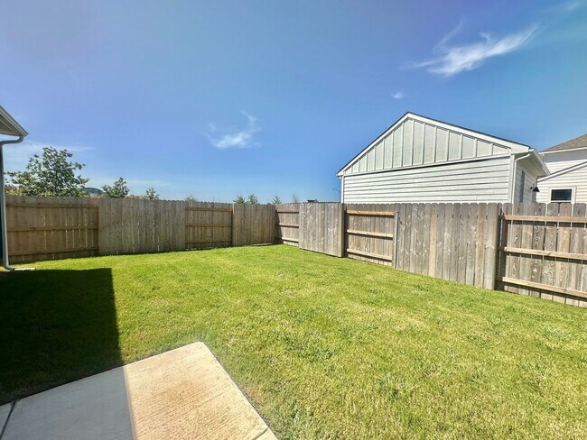 Building Photo - 3 Bed 2Bath in Taylor Tx