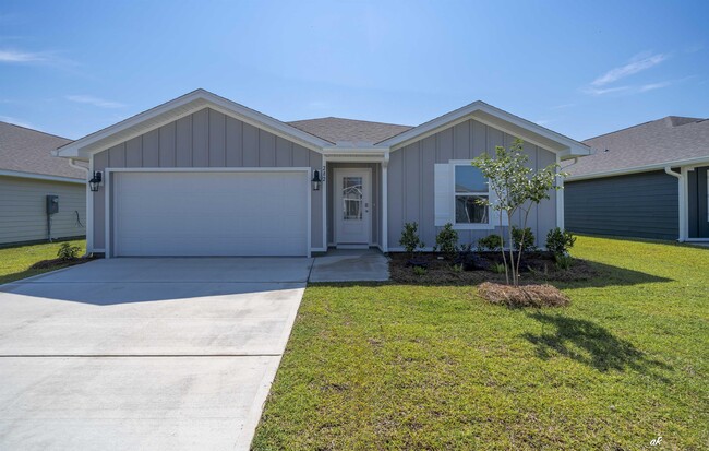 Primary Photo - 282 Boggy Creek Way