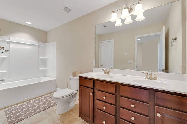 Building Photo - Sparkling clean 4 bedroom home in Spring H...