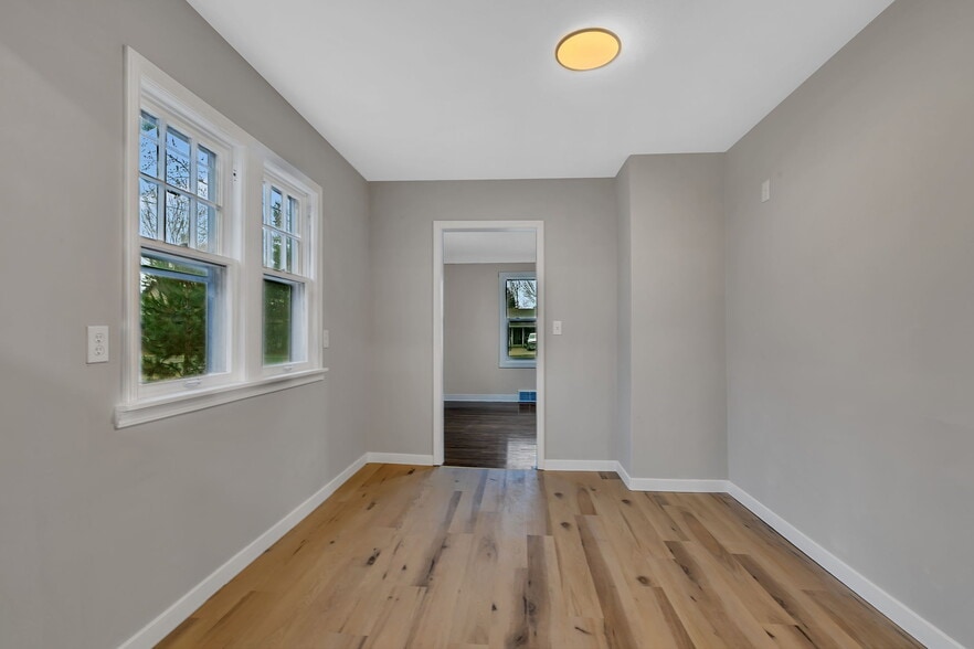 Building Photo - 355 Central Ave N