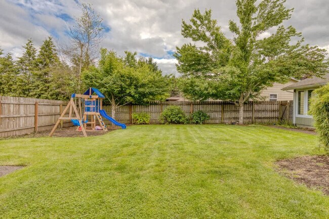 Building Photo - 353 Brightwood Ct