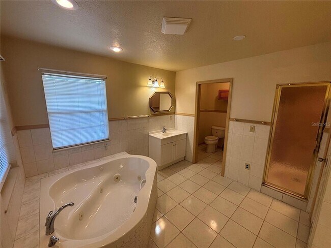 Building Photo - 536 Marion Oaks Golf Rd