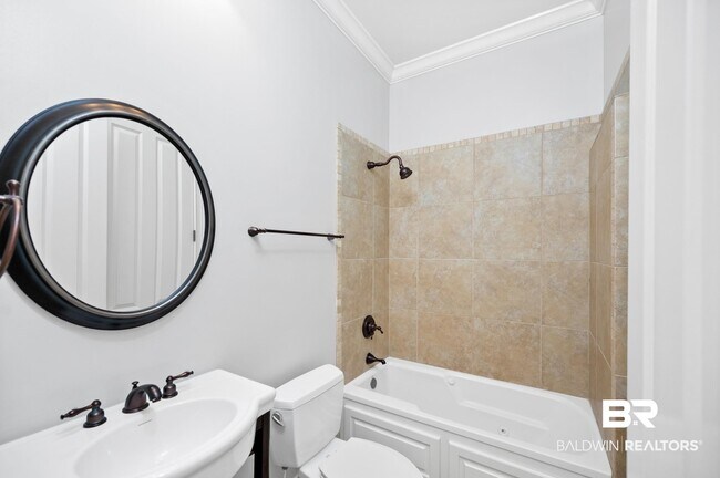 Building Photo - 32511 Water View Dr E