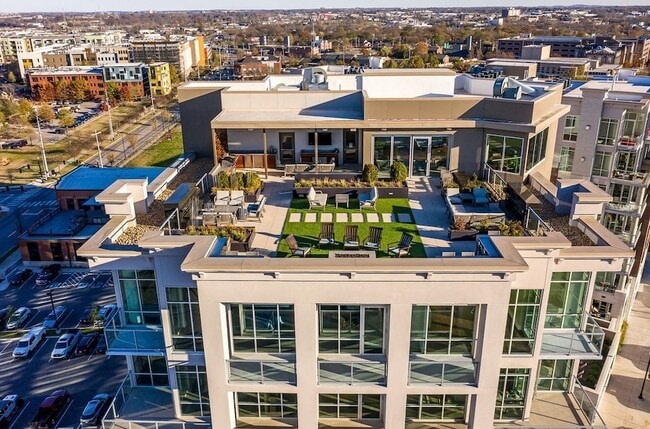 Building Photo - 20 Rutledge St