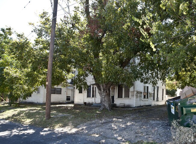 Building Photo - Carson Street Apts