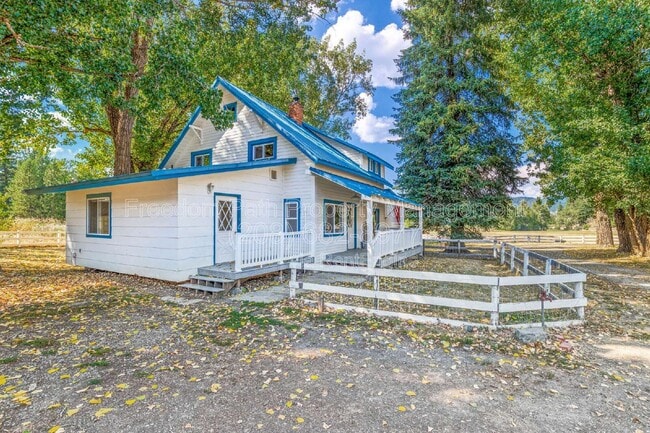 Building Photo - 17778 E Canary Creek Rd