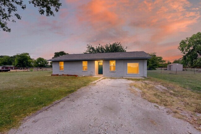 Building Photo - 10332 Grabbs Ln