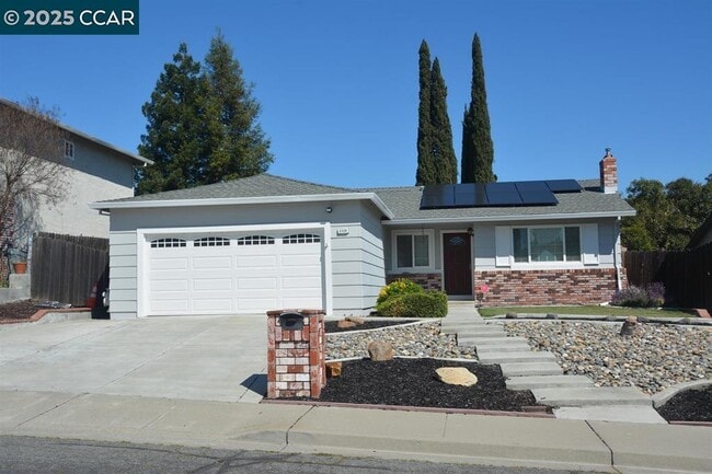 Primary Photo - 3320 Blythe Dr