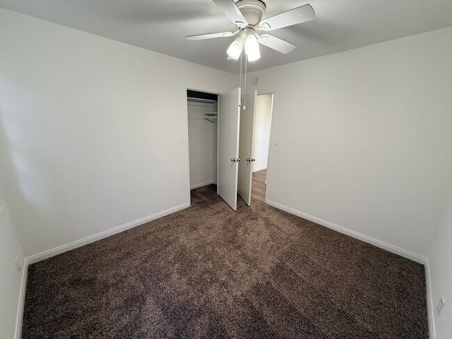 Building Photo - 4 bedroom home in LB with Large backyard now ready to rent!