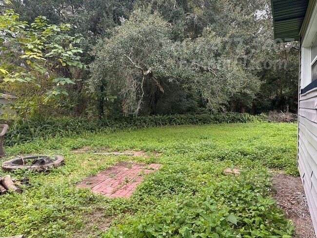 Building Photo - 3630 Amigos Ave