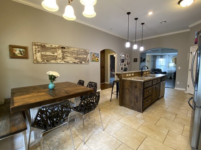 Building Photo - 10713 Masters Cir