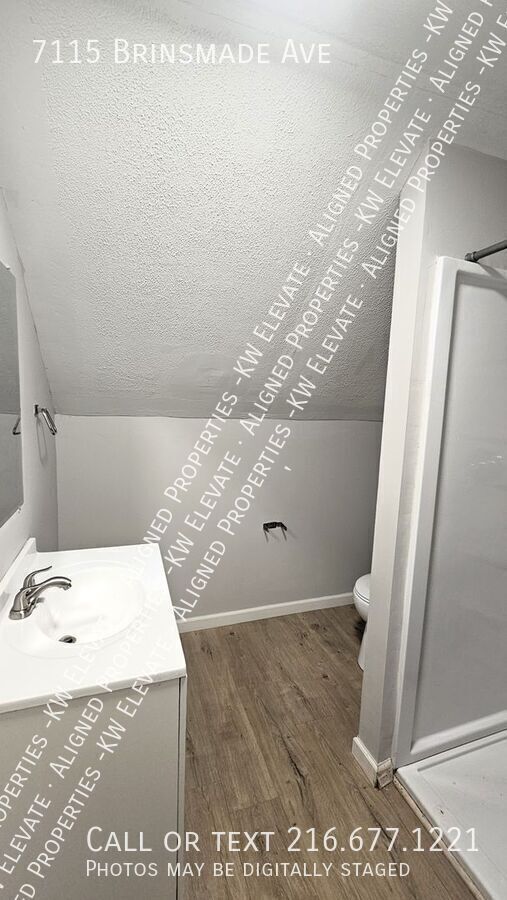 Building Photo - 7115 Brinsmade Ave