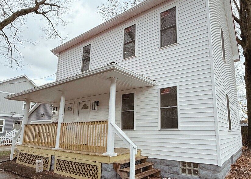 Building Photo - 5216 Duke Ave