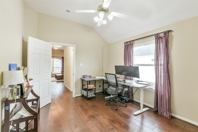 Building Photo - 3234 Shadowleaf Dr