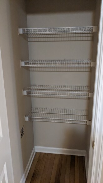 Building Photo - 6349 Wellington Walk Way