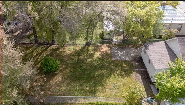 Building Photo - 174 7th St