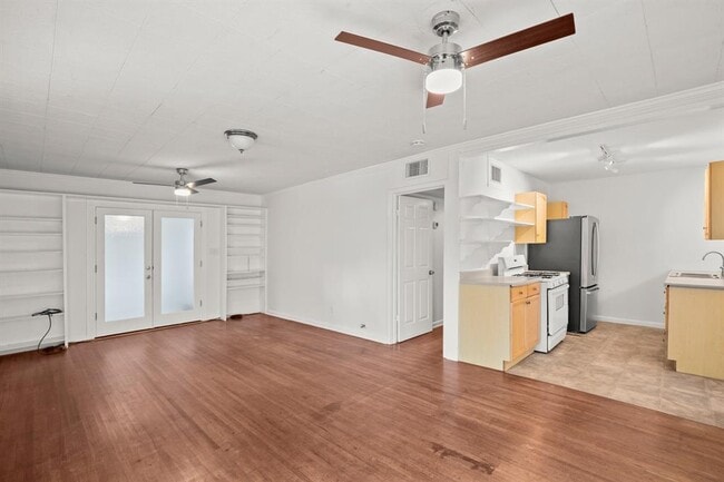 Building Photo - 1707 Alguno Rd