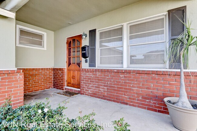 Building Photo - 3 br, 1.5 bath House - 1905 Curtis Ave