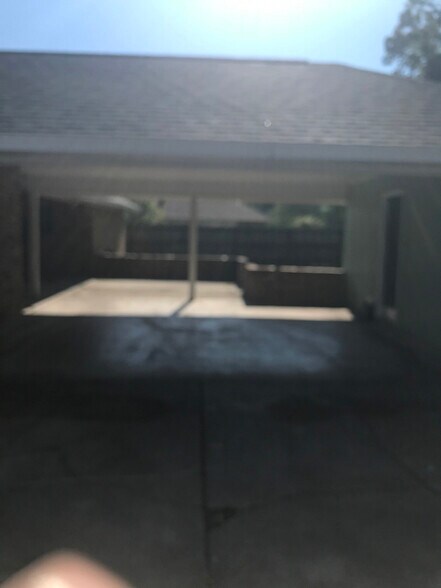 Building Photo - 15016 Lynbrook Dr