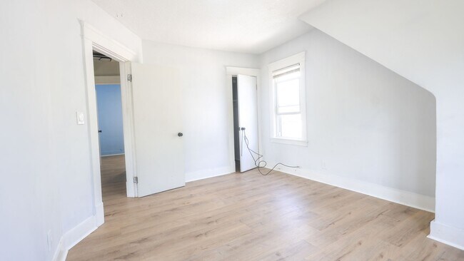 Building Photo - 3440 E 145th St