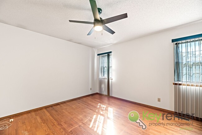 Building Photo - 1st Month Rent Free! Easy living 3 bedroom...