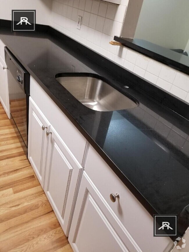 Building Photo - 2 bedroom in Brighton MA 02135