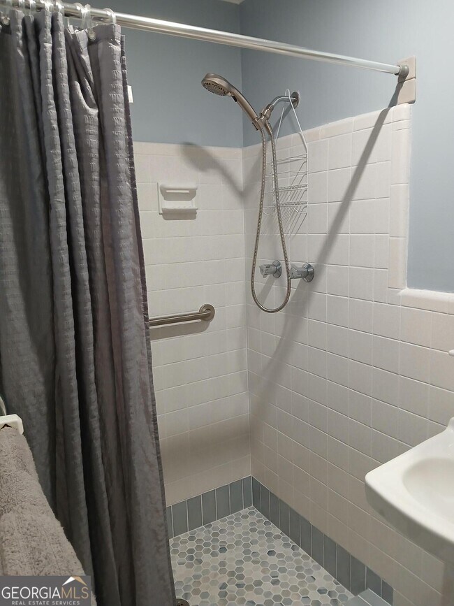 Building Photo - 1385 Linkwood Ln