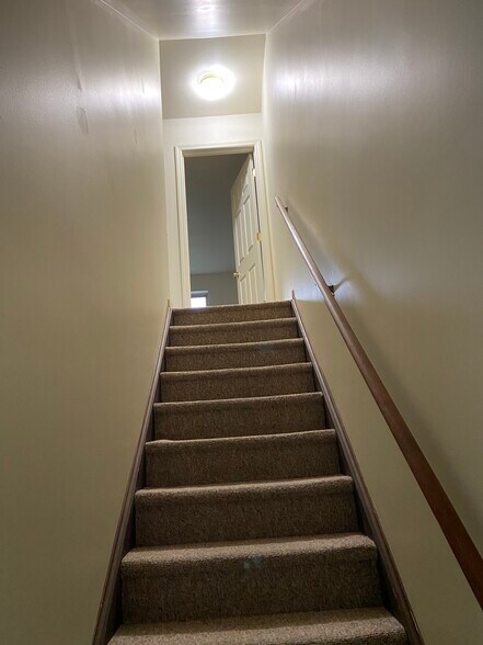 Building Photo - 116 Blue Spruce Ln