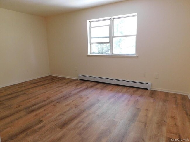 Building Photo - 12 Sequestered Rd