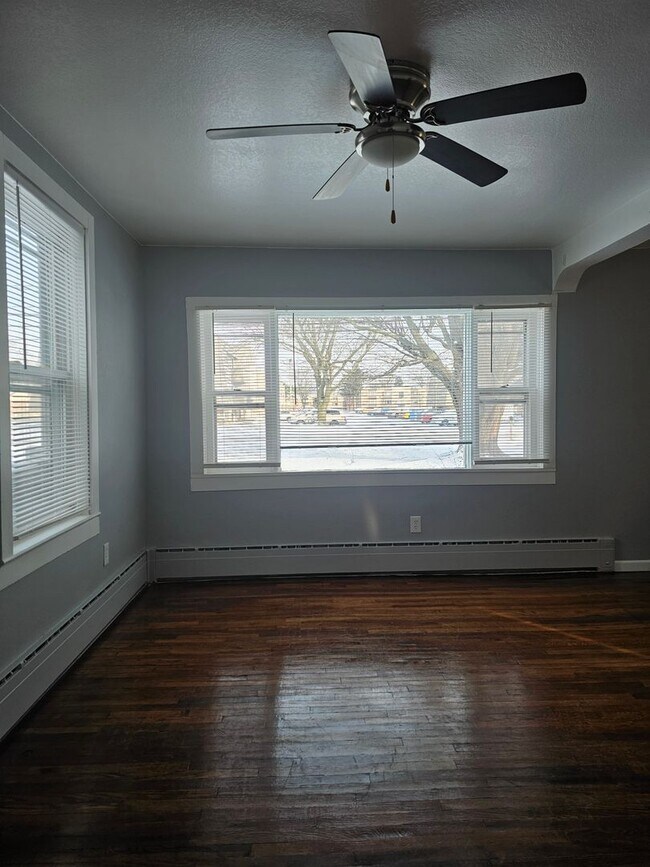 Building Photo - Single-Family Home on Napoleon