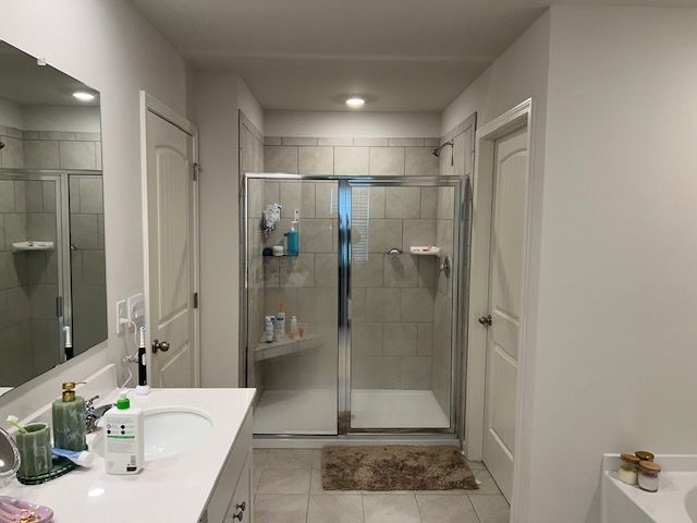 Building Photo - 2213 Blue Monarch Dr