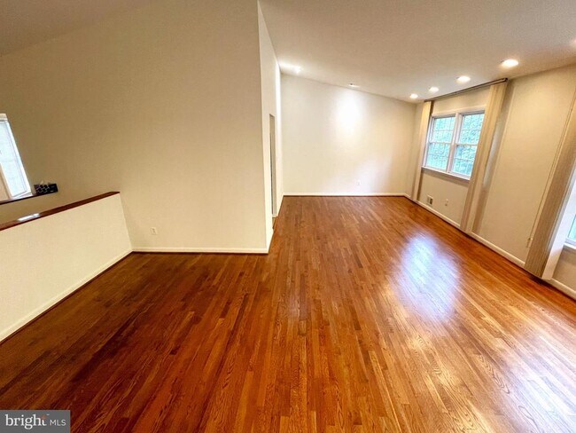 Building Photo - 8410 Buckhannon Dr
