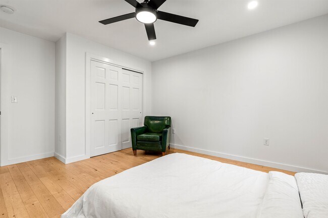 Building Photo - 4 Moccasin Ln