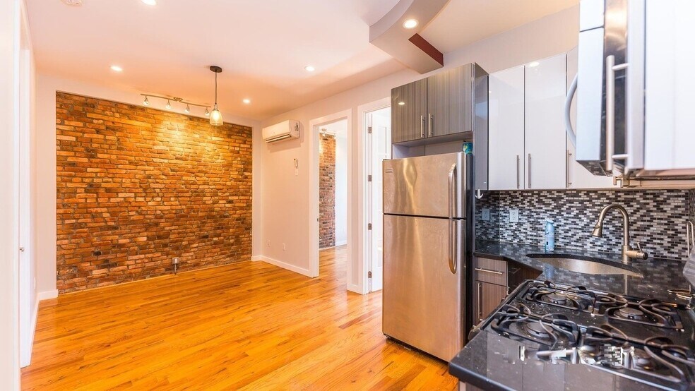 Building Photo - 1012 Fulton St