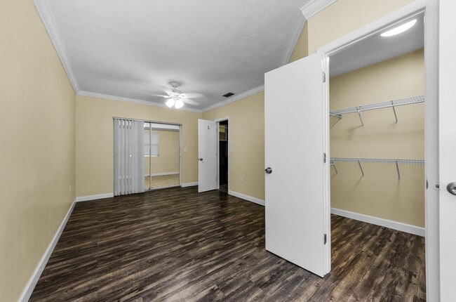 Building Photo - Charming 3 bedroom 2 bath in North Clearwa...